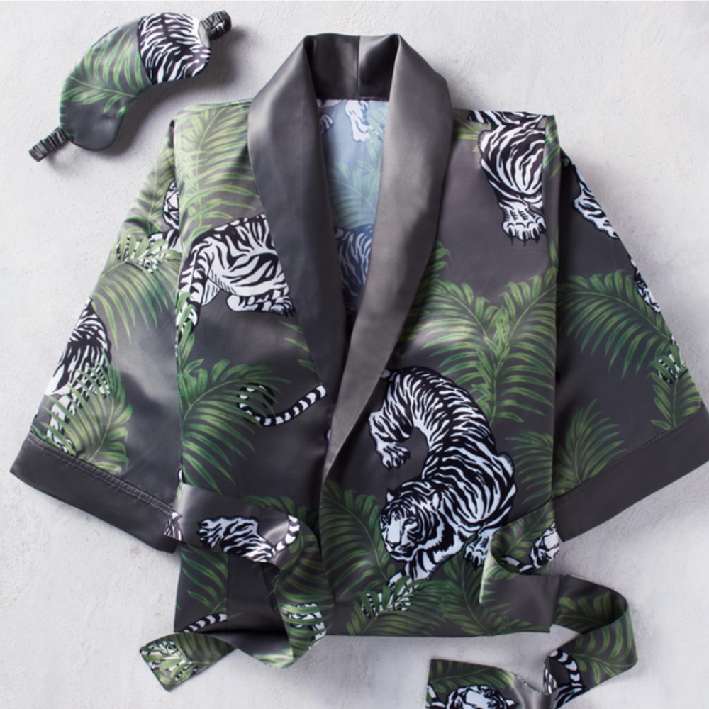 Tigress Robe Set